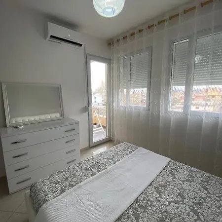 Fabiola's City Center Apartment *