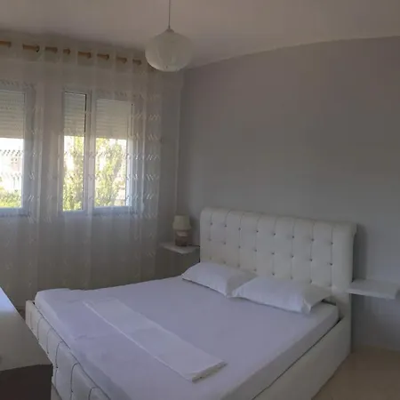 Fabiola's City Center Apartment *